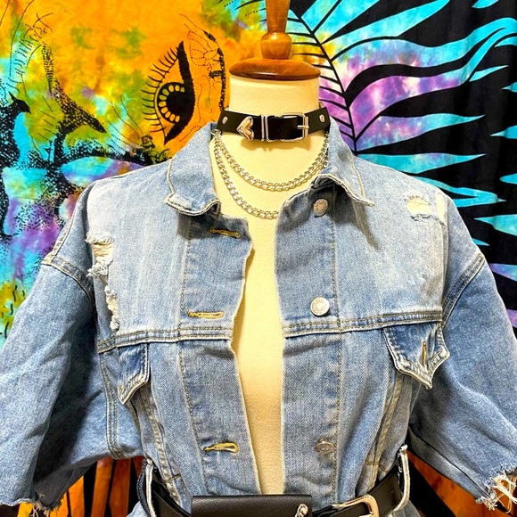 🌈⌗𝕡𝕠𝕡𝕤𝕥𝕨𝕠𝕣𝕝𝕕 𝕤𝕙𝕠𝕡 Jackets & Blazers - 🌈 Lovely denim distressed jacket
